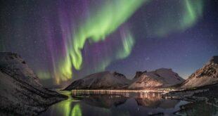 découvrez le phénomène fascinant des aurores, ces lumières dansantes qui illuminent le ciel nocturne. explorez leurs causes, leur beauté spectaculaire et comment les observer dans les régions polaires et au-delà.