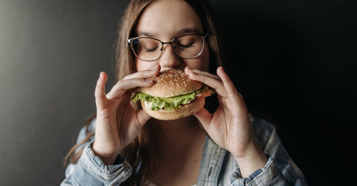 découvrez des conseils pratiques et des stratégies efficaces pour une prise de poids saine et durable. apprenez à équilibrer votre alimentation et à optimiser votre entraînement pour atteindre vos objectifs de gain de poids en toute sécurité.