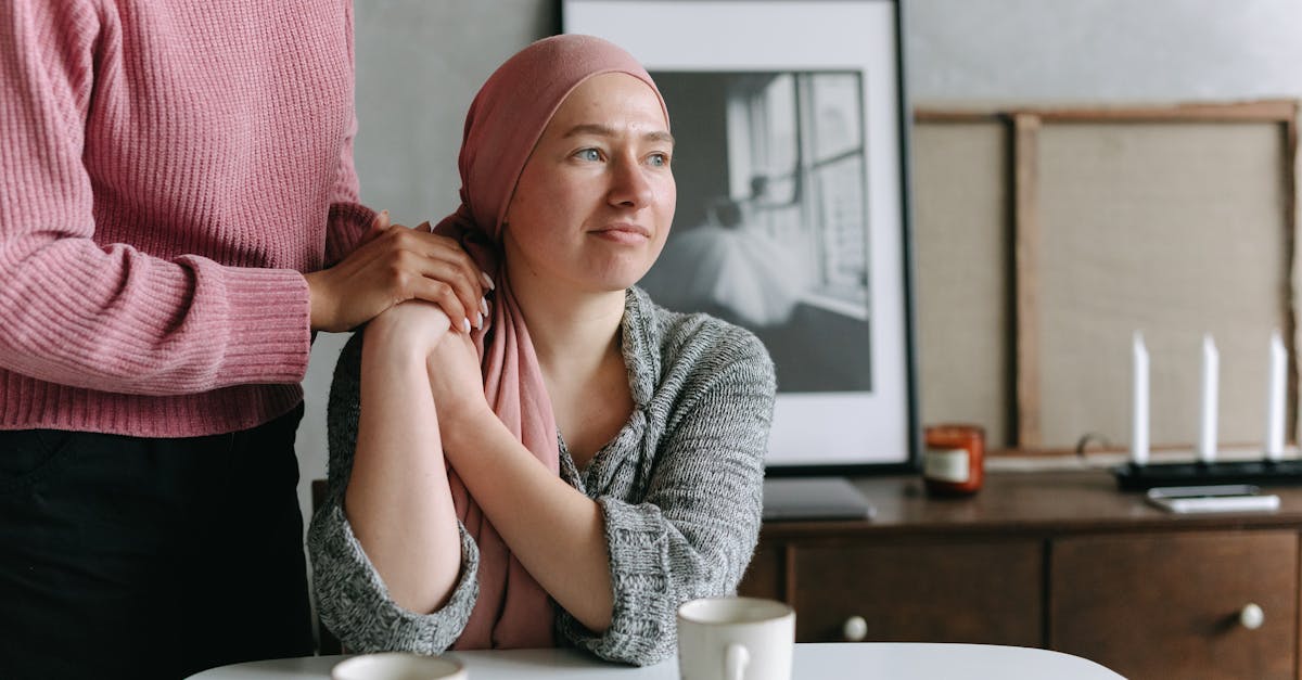 découvrez tout sur le cancer de la langue : symptômes, causes, traitements et prévention. informez-vous sur cette maladie souvent méconnue et l'importance du diagnostic précoce.